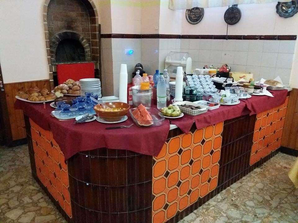George Hotel Barcellona Pozzo di Gotto Restaurant foto